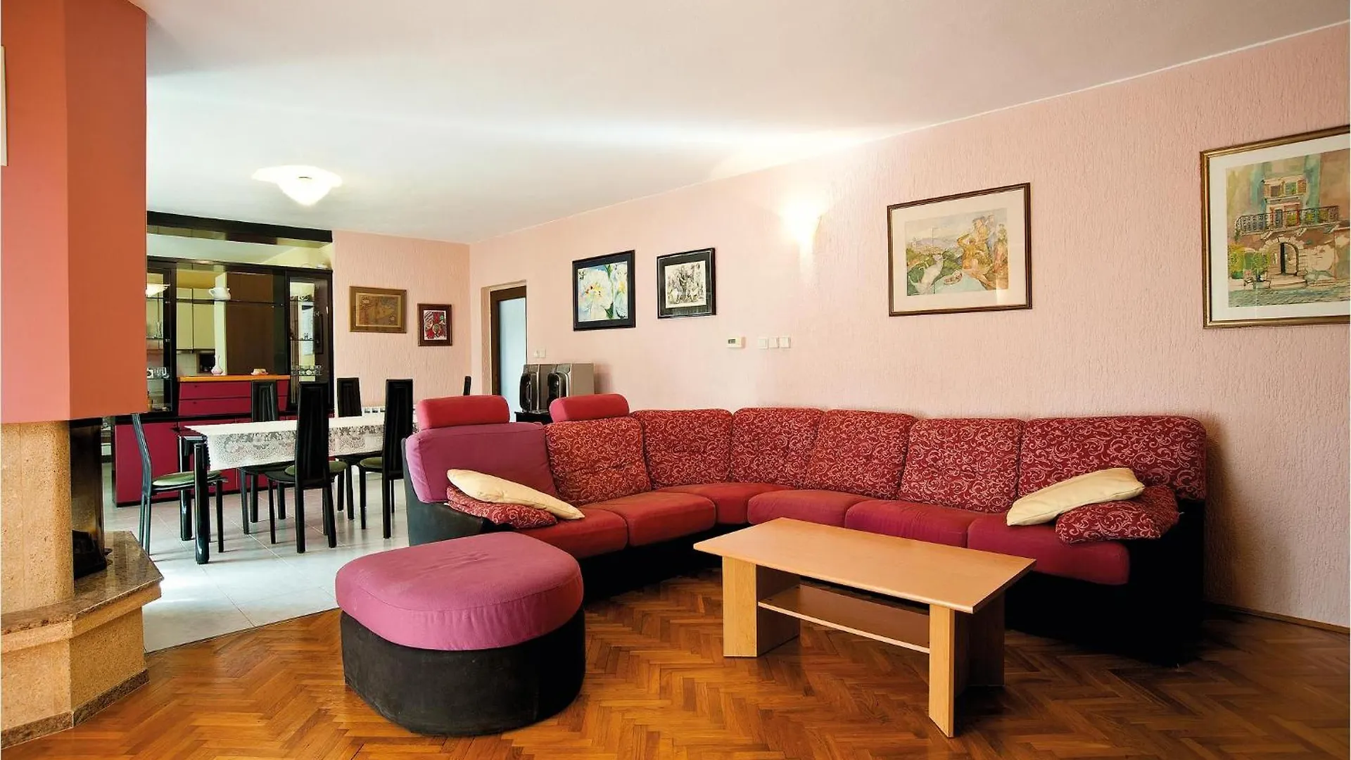 3 Bedroom Lovely Apartment In Barban Prnjani